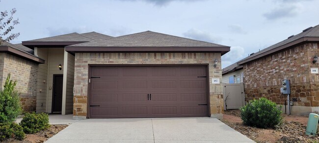 Foto del edificio - 3 Bed-2 Bath in New Braunfels