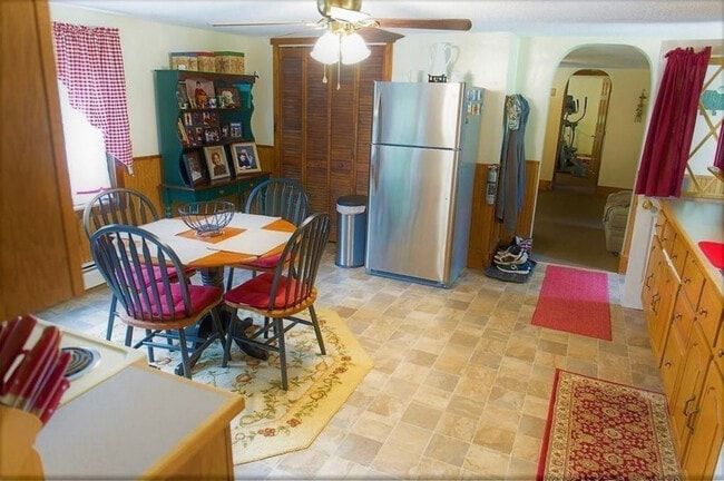 Building Photo - 36 Brookfield Rd