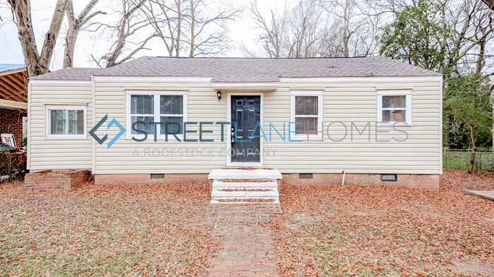 Primary Photo - 3314 Albert St