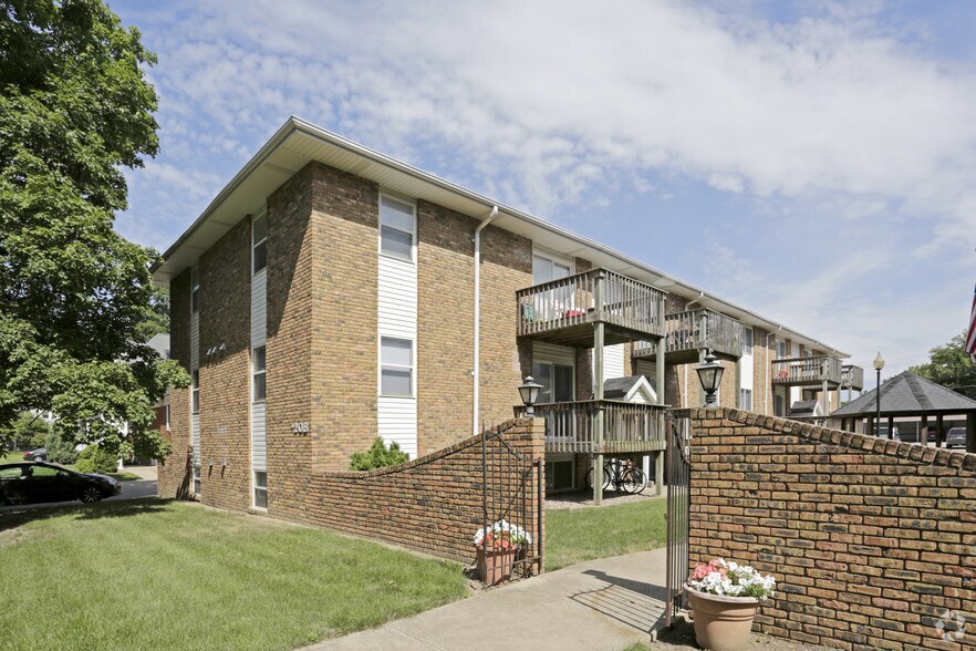 Garden Grove Apartments Bloomington Il Garden Grove Apartments Bloomington Il