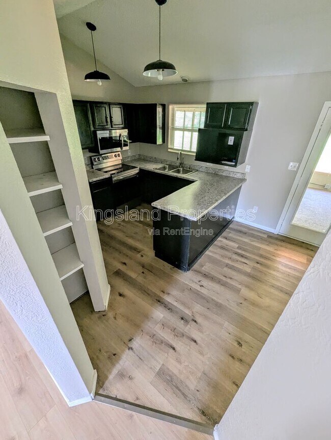 Foto del edificio - 2217 Wendy Way Dr