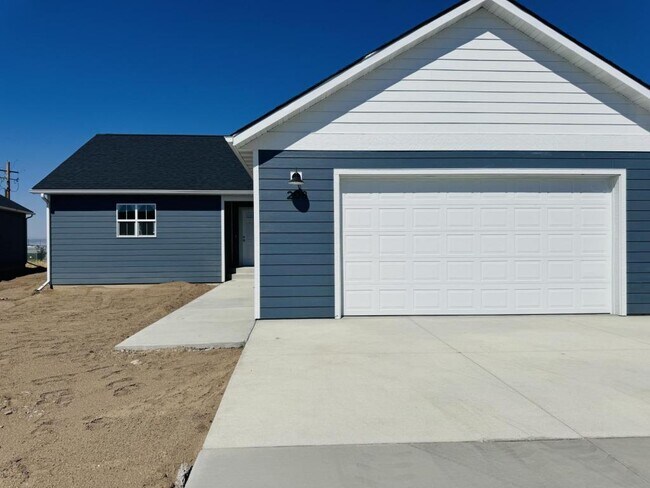 Building Photo - 208 Kinross Ct