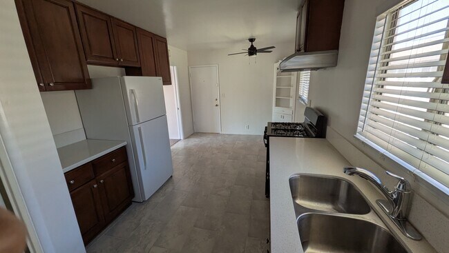 Foto del edificio - 416 N Marguerita Ave