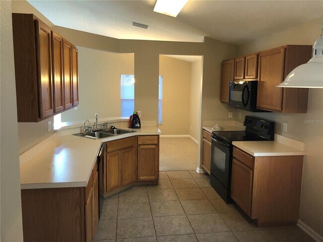 Building Photo - 12304 Twinkling Star Pl