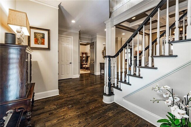 Foto del edificio - 1122 Ashton Bluff Dr NE