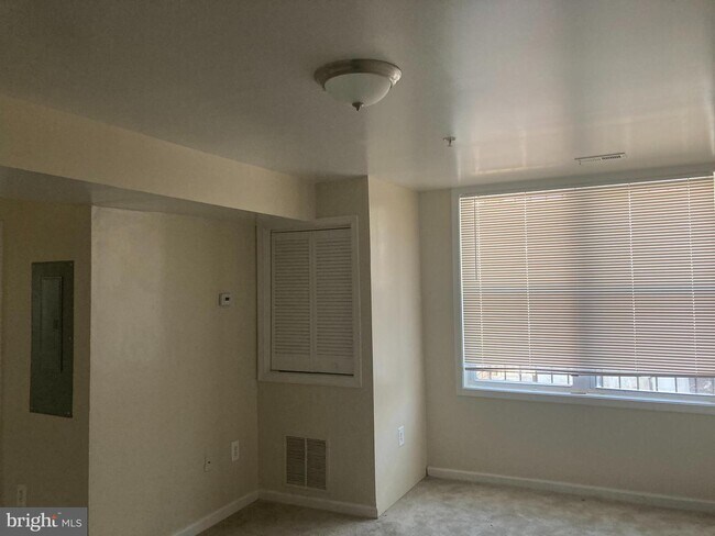 Foto del edificio - 300 37th St SE