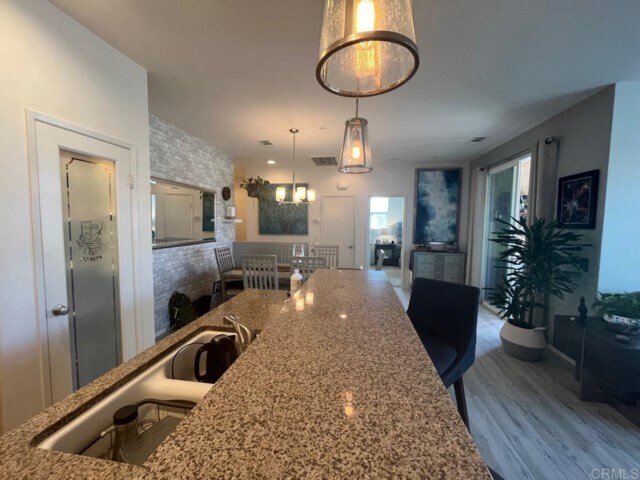 Foto del edificio - 1717 Carrillo Pl