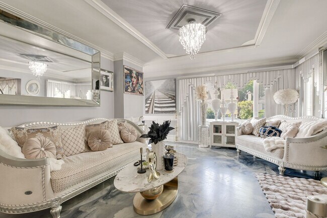 Foto del edificio - 2805 W 83rd Pl