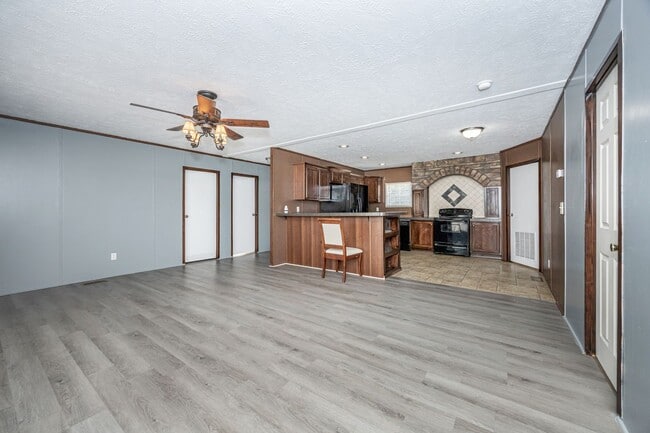 Building Photo - 144 Katie Eubanks Rd
