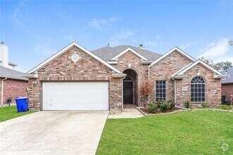 Building Photo - 2024 Chisolm Trl