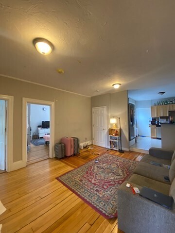 Foto del edificio - 10 Glenville Ave