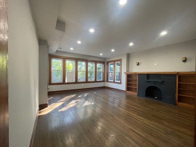 Building Photo - 2252 N Monticello Ave