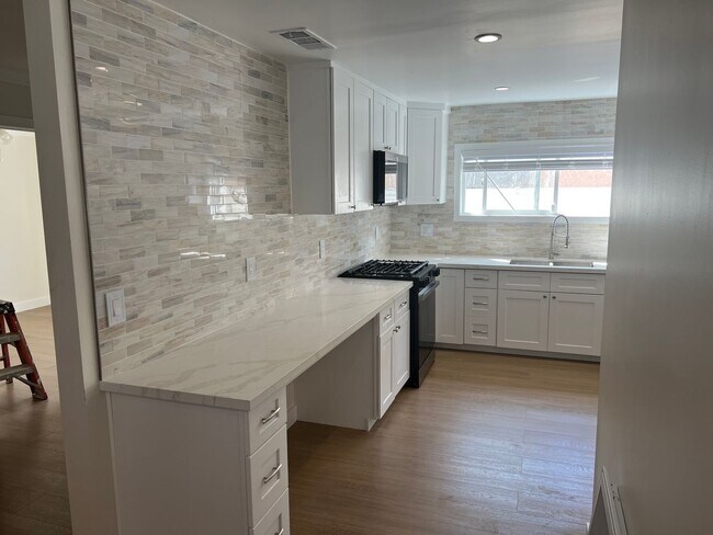 Foto del edificio - 2134 Wayside St