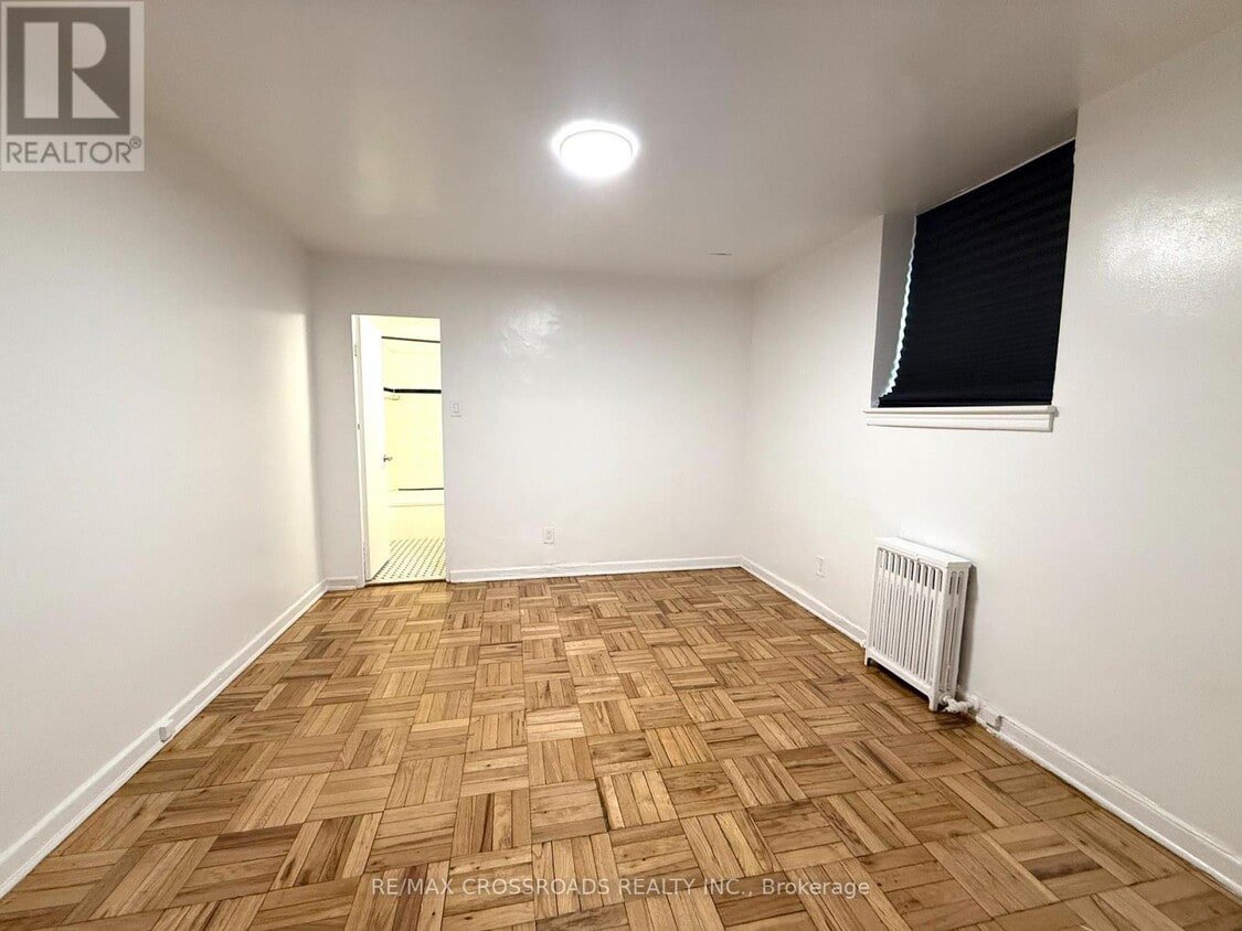 Photo du bâtiment - 2770 Yonge St