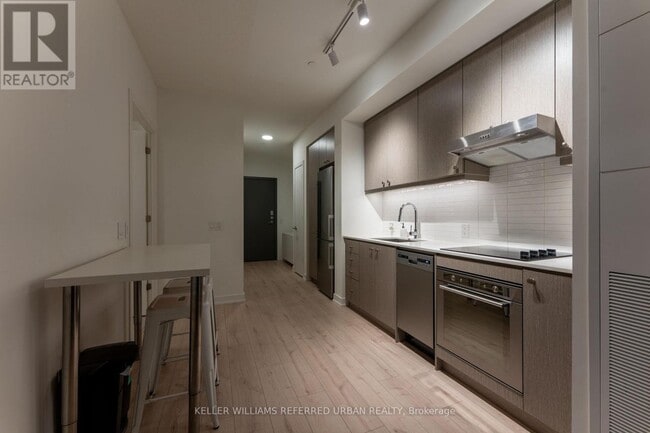Building Photo - 9 Tecumseth St.