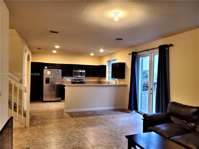 Foto del edificio - 9446 SW 170th Ave