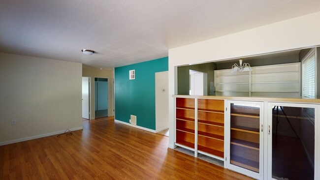 Building Photo - May Valley Road business opportunity available - 2 bedroom 1 bath home with carport & office and ...