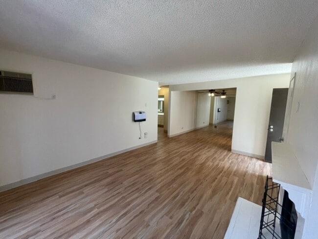 Building Photo - 2920 Briarwood Rd