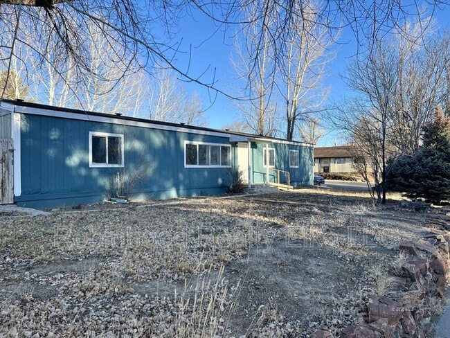 Building Photo - 1006 Cedar St