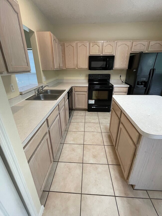 kitchen - 4228 Boca Woods Dr