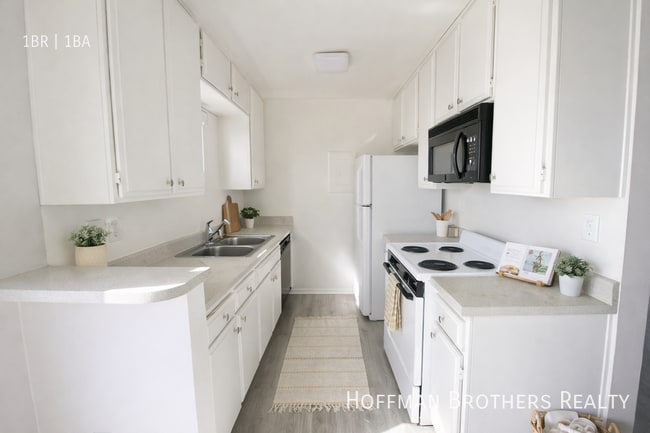 Building Photo - 3747 Glendon Ave