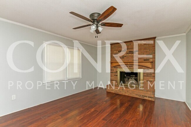 Building Photo - Spectacular 4 Bedroom Home in Concord!