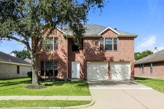 Building Photo - 16322 Lynn Crest Ct