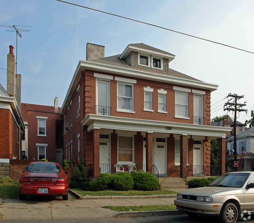Building Photo - 316 E 20th St