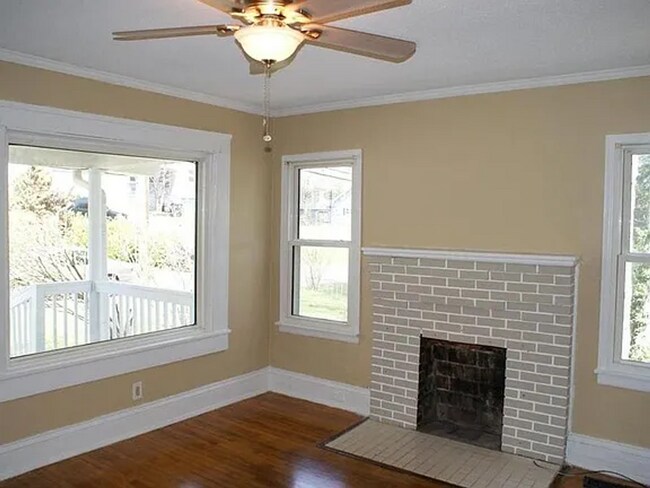 Foto del edificio - Knoxville 37920 - 3 bedroom 1 bath - call ...