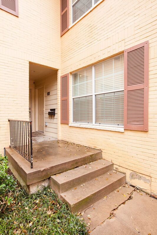 Photo - 4741 Bradford Dr Apartment