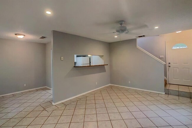 Building Photo - 13206 Saxby Ct