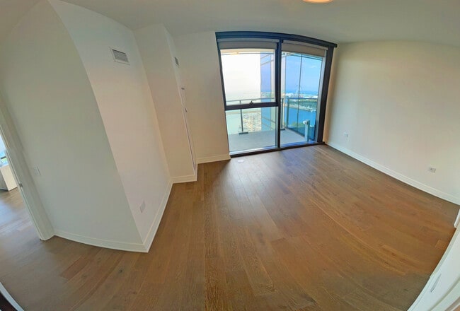 Building Photo - 211 N Harbor Dr