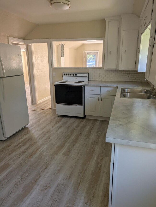 Foto del edificio - 2 Bedroom 1 Bath- Home