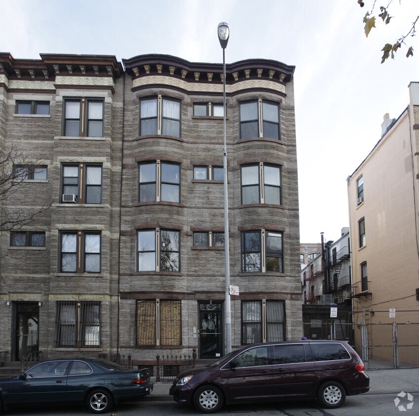 Building Photo - 297 Classon Ave