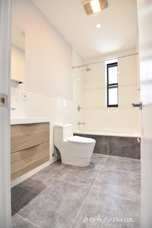 Building Photo - 46 Wadsworth Terrace