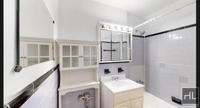 Building Photo - East 58th Street