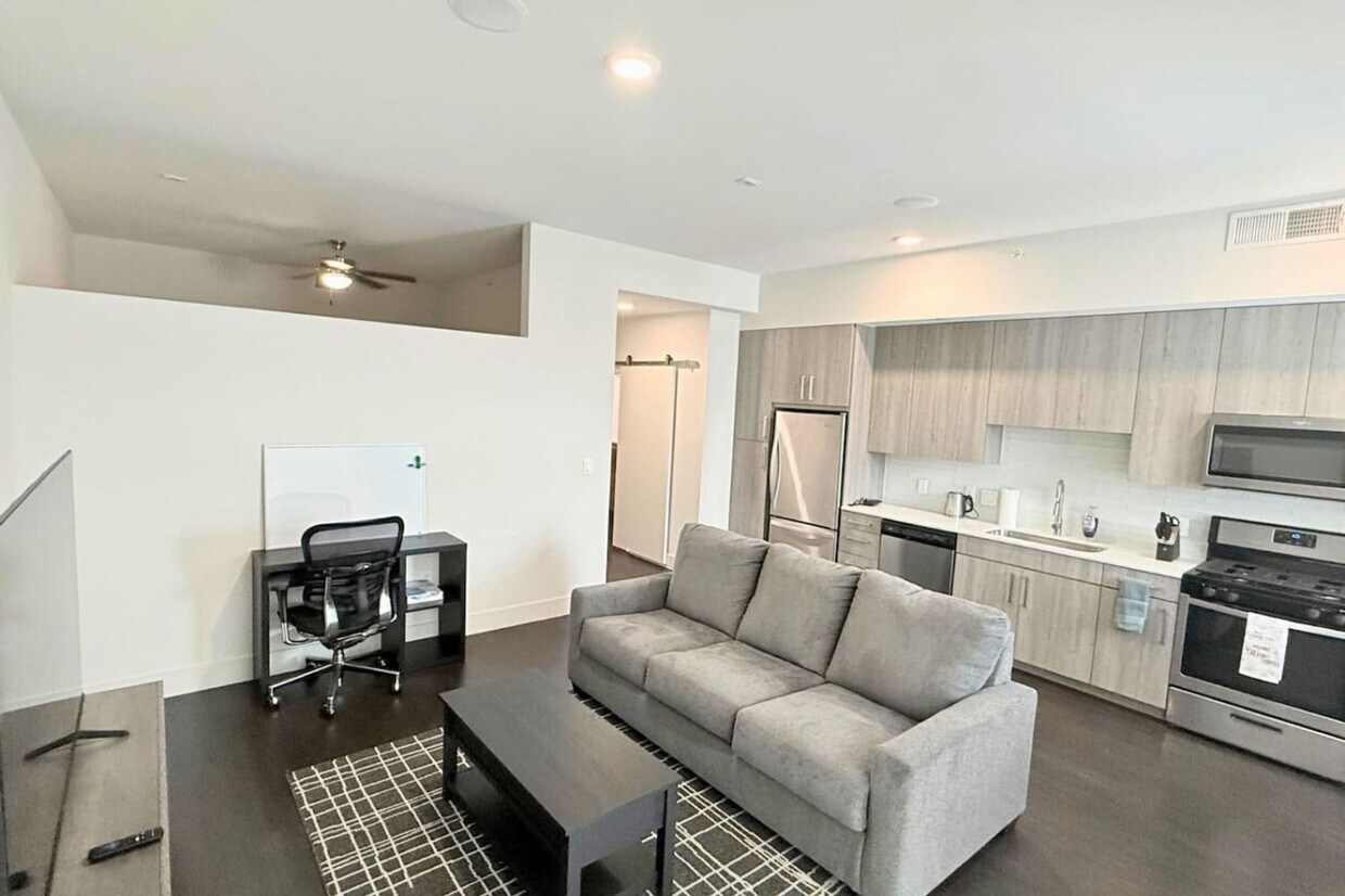Foto principal - 3120 Smith St