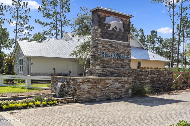 Building Photo - 393 Bear Crk Blvd