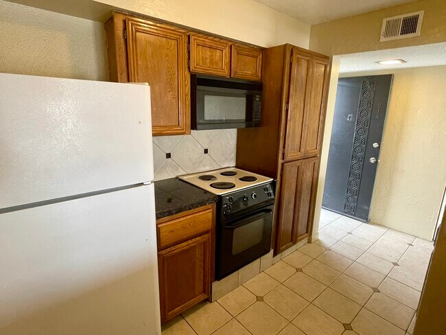 Foto del edificio - 3313 N 68th St
