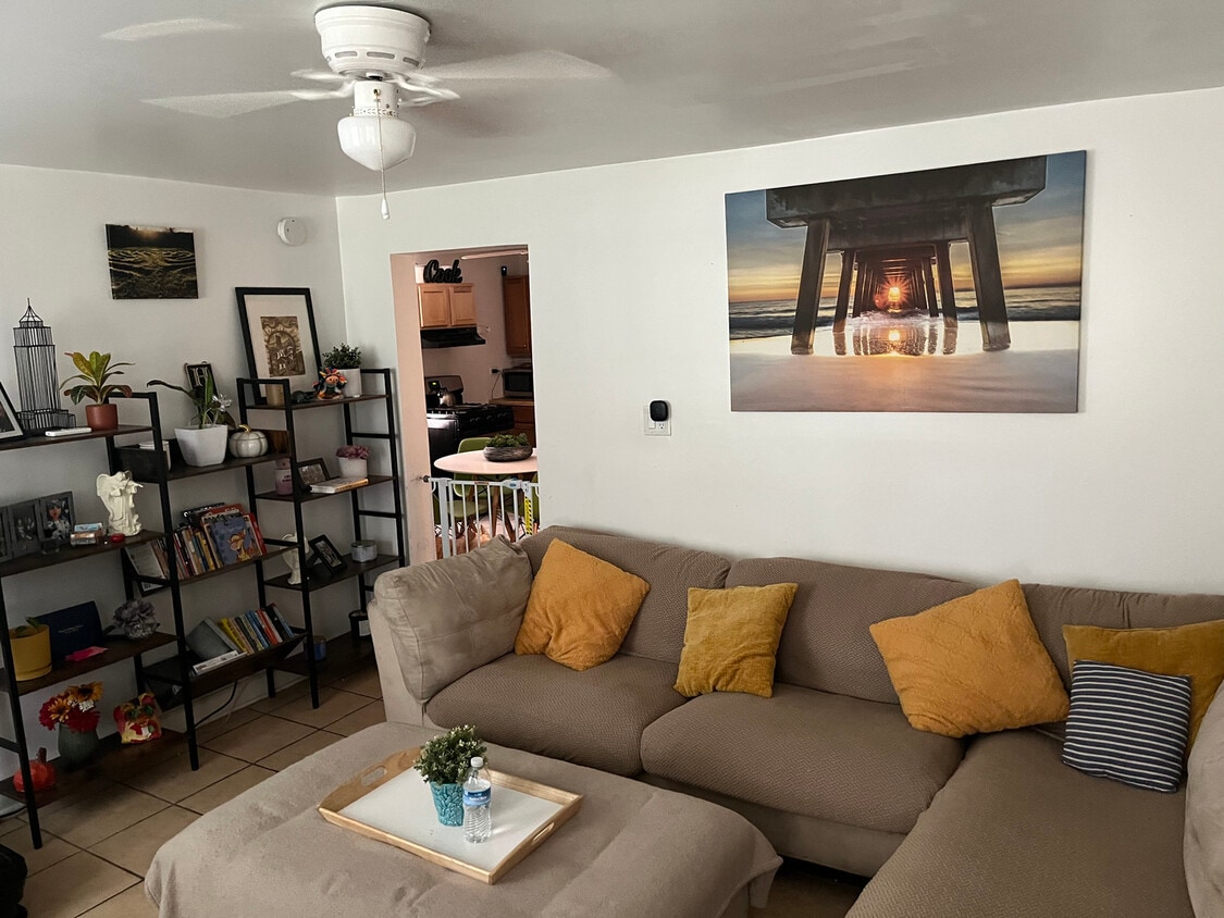 Foto del edificio - 1412 Scoville Ave