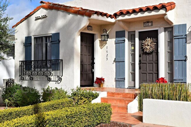 Building Photo - 7423 Draper Ave