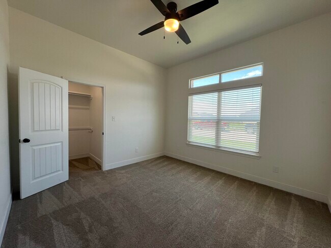 Foto del edificio - 1703 Quincy Ave