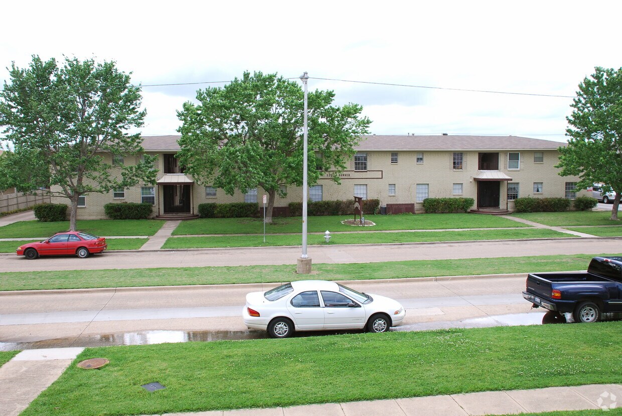 Foto del edificio - Sandpiper Apartments