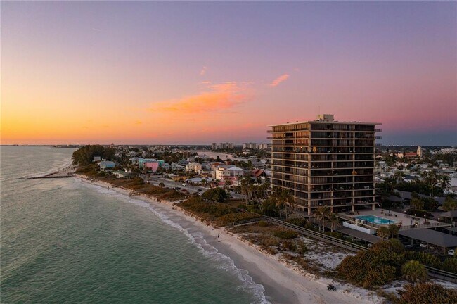 Foto del edificio - 7650 Bayshore Dr