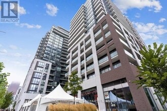 Building Photo - 460 Adelaide St E