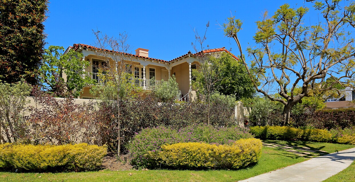 11403 BERWICK St, LOS ANGELES, CA 90049 House Rental in LOS ANGELES