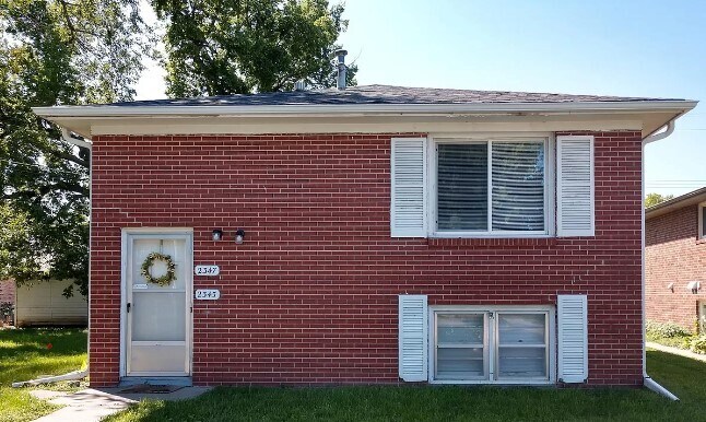 Primary Photo - 2345 F St