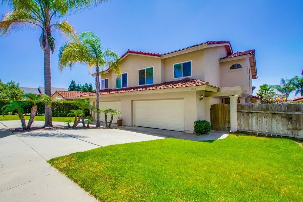 Primary Photo - 2353 Levante St