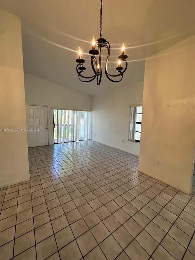 Foto del edificio - 7555 SW 153rd Pl