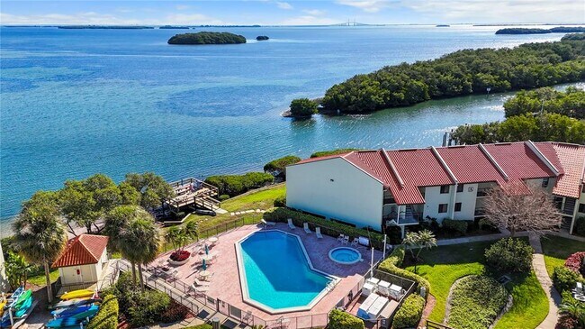 Foto del edificio - 1515 Pinellas Bayway S